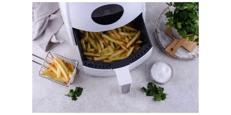 can you put oil in an air fryer
